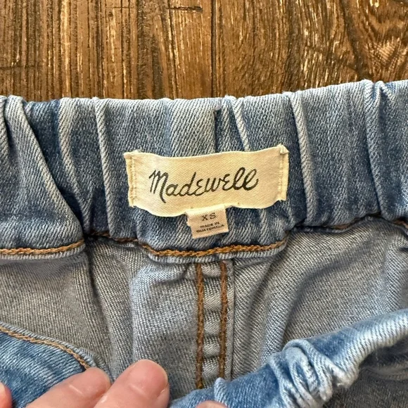 Madewell Pull-On Relaxed Jeans in Lisford Wash Size XS - Picture 6 of 12